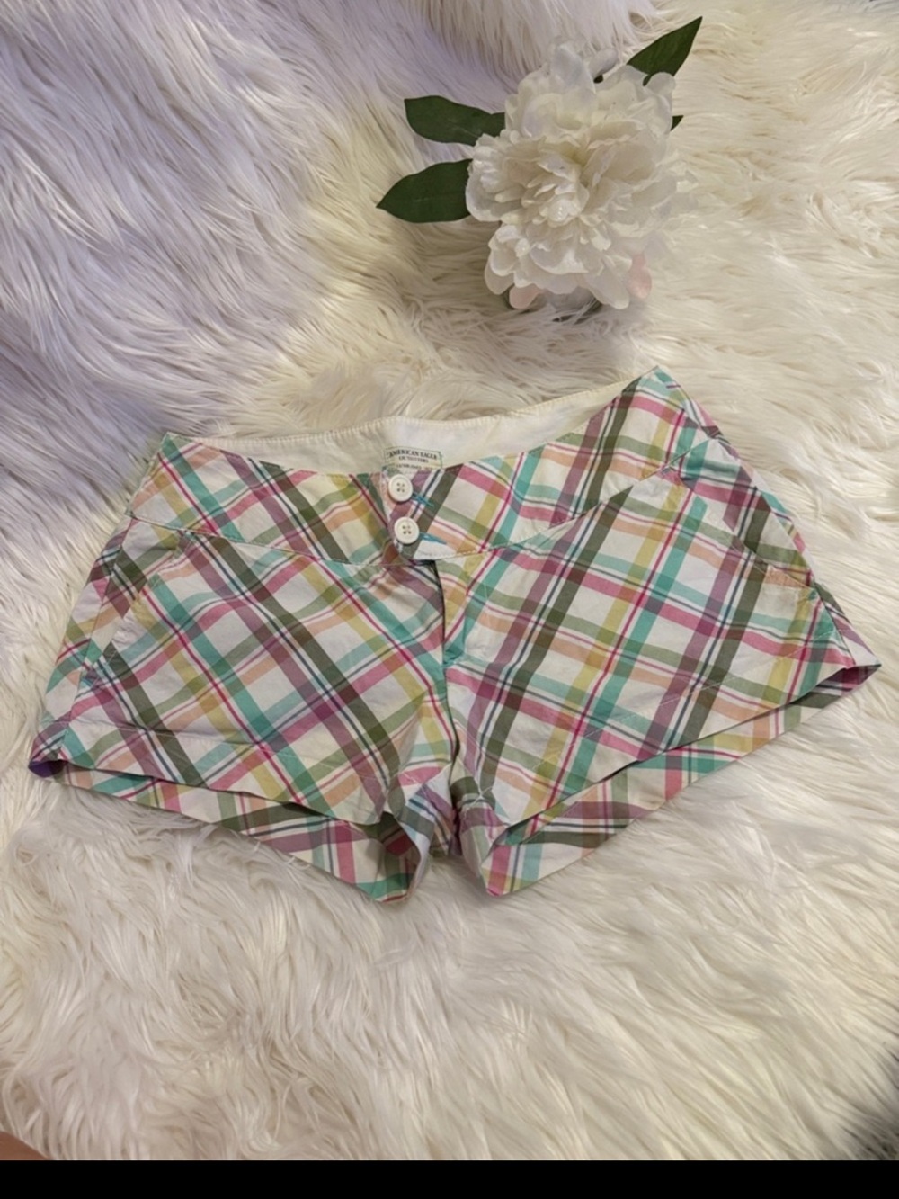 🩵VINTAGE AMERICAN EAGLE PASTEL PLAID 
LOW RISE 100 PERCENT COTTON SHORTS
💜SIZE 0